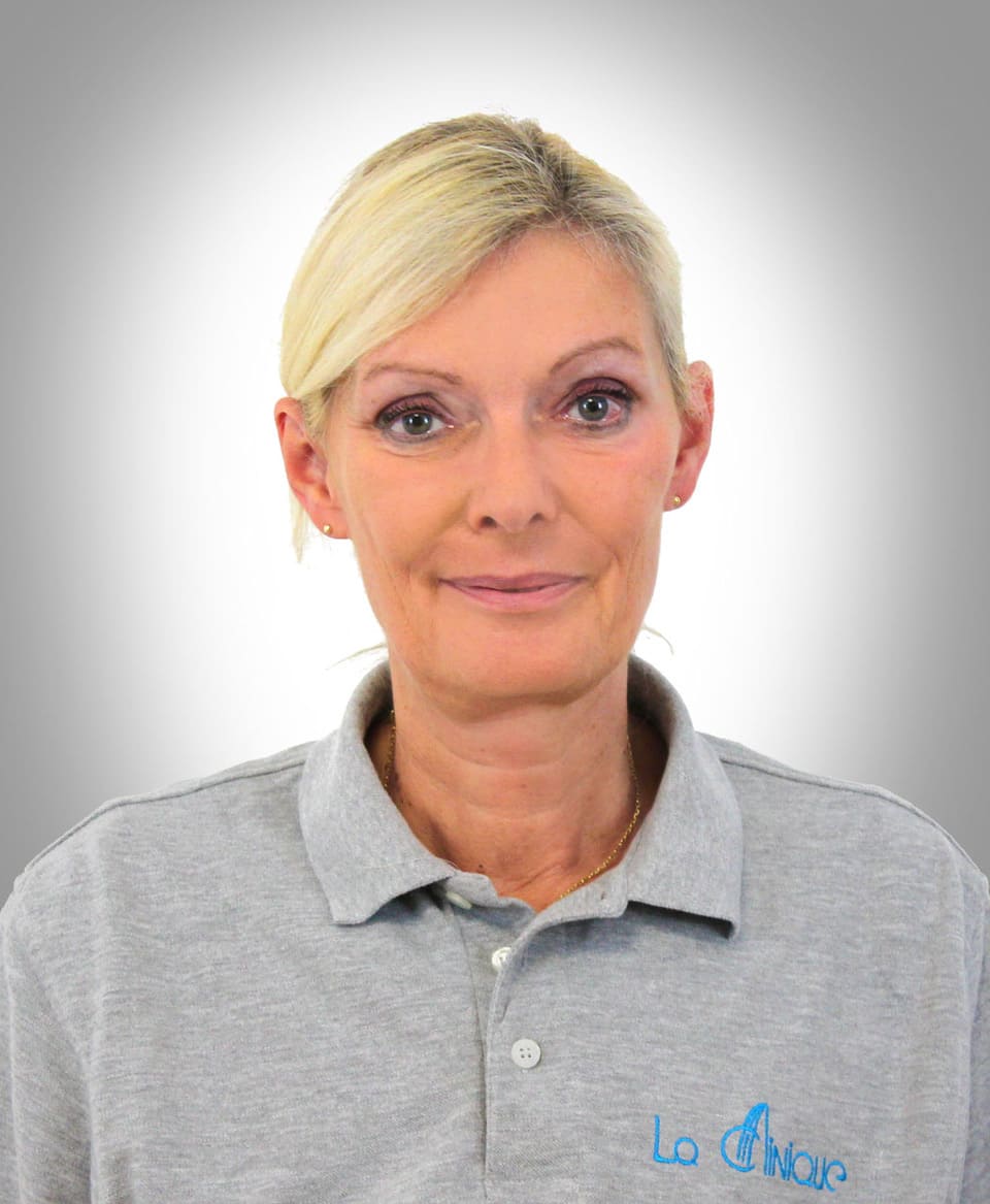 Dr Barbara Berczy